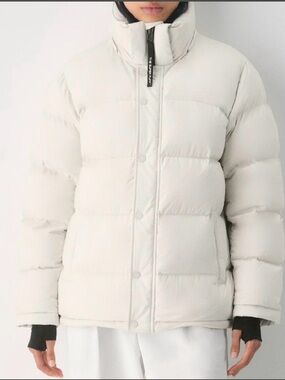 Aritzia The Super Puff Original Matte Pearl Ivory 700 Fill Down Jacket Size Smal